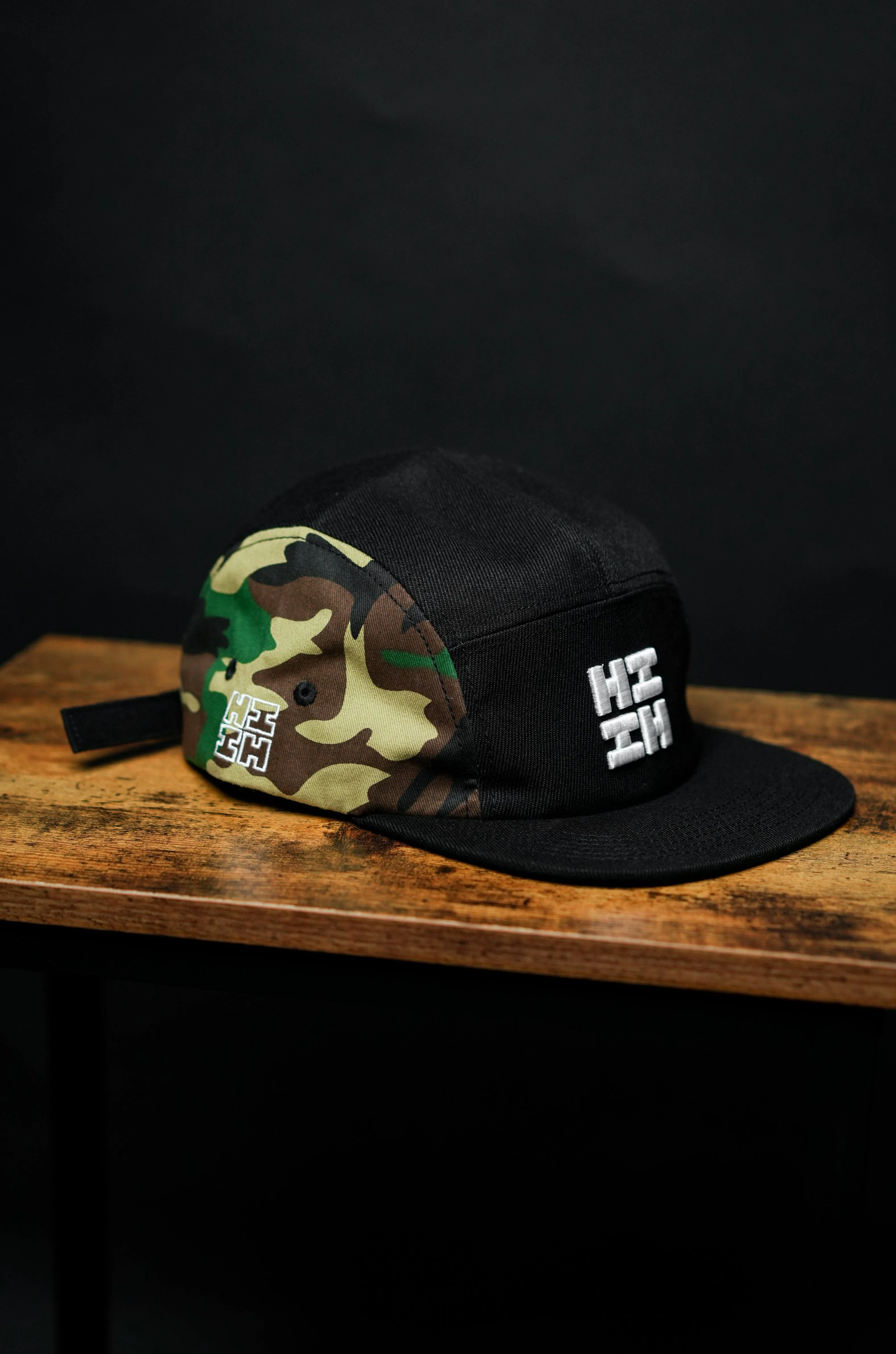 CAMO HIFI LOGO 5-PANEL HAT