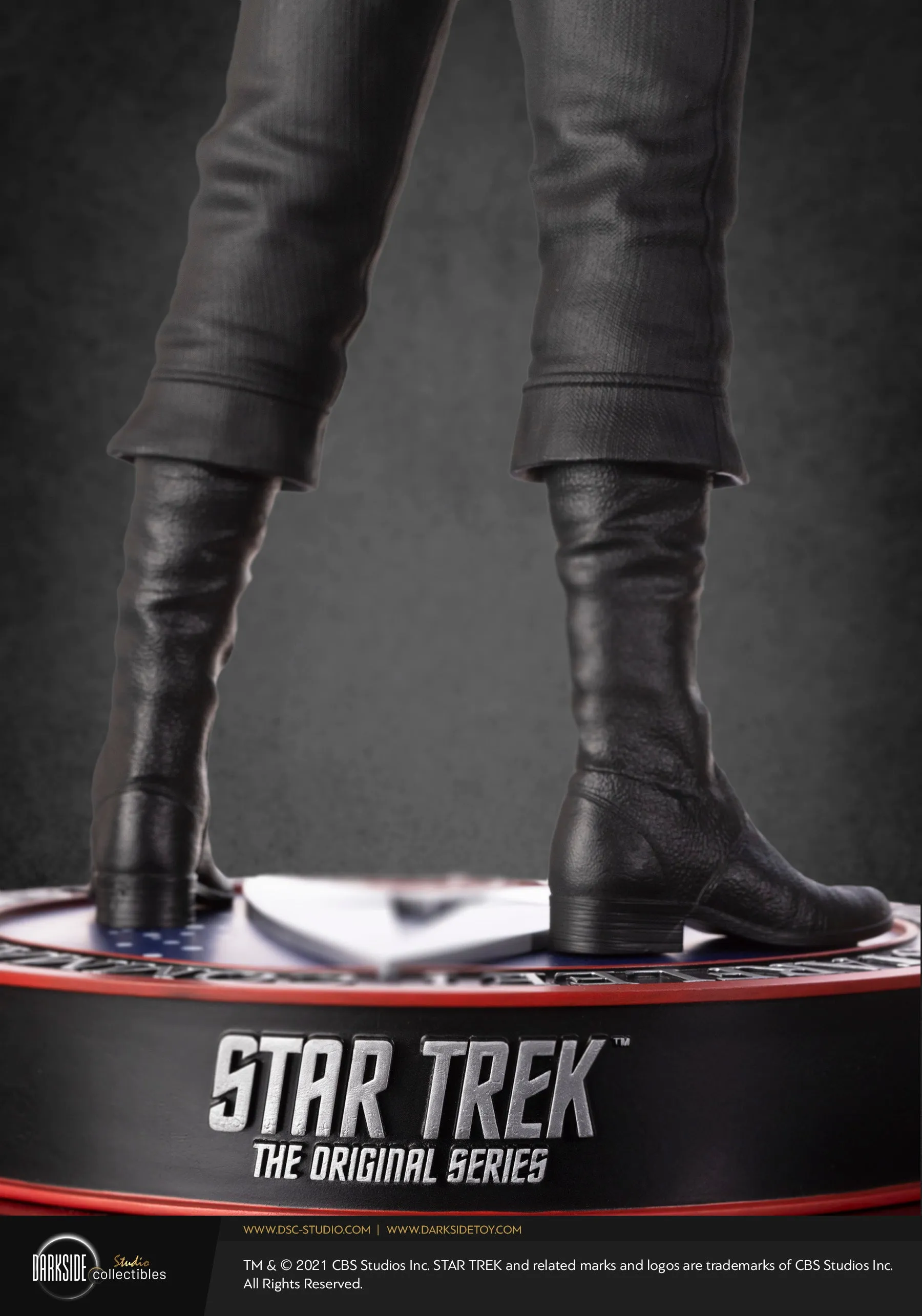 Captain James T. Kirk 1/3 Scale Statue